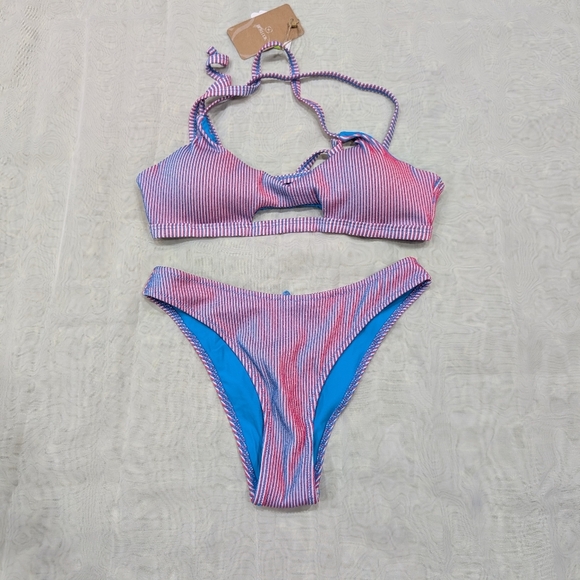 Berlook / Small / New With Tags / Bikini Set - Picture 1 of 3